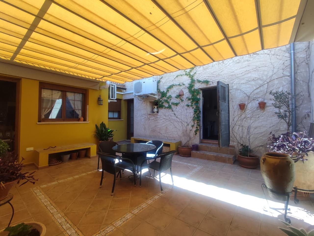 Casa adosada en venta en Beneixama