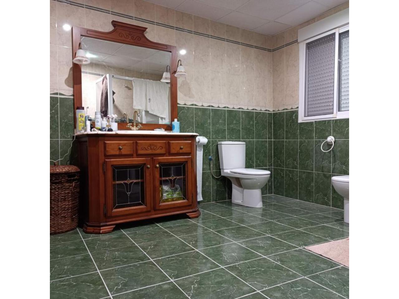 Chalet en venta en Villena - Image 7