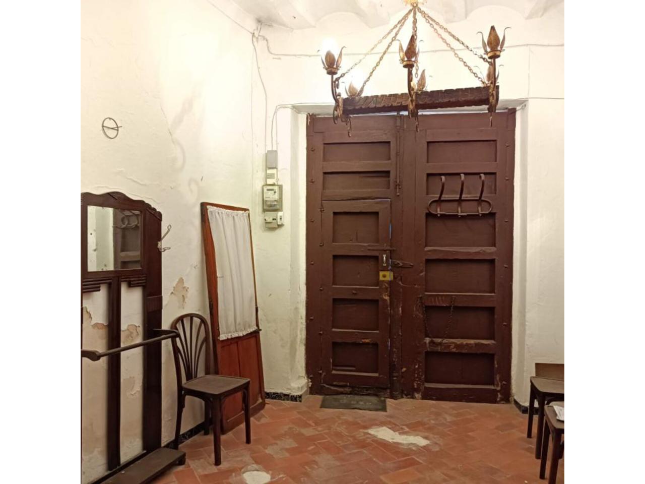 Casa unifamiliar en venta en Biar - Image 3