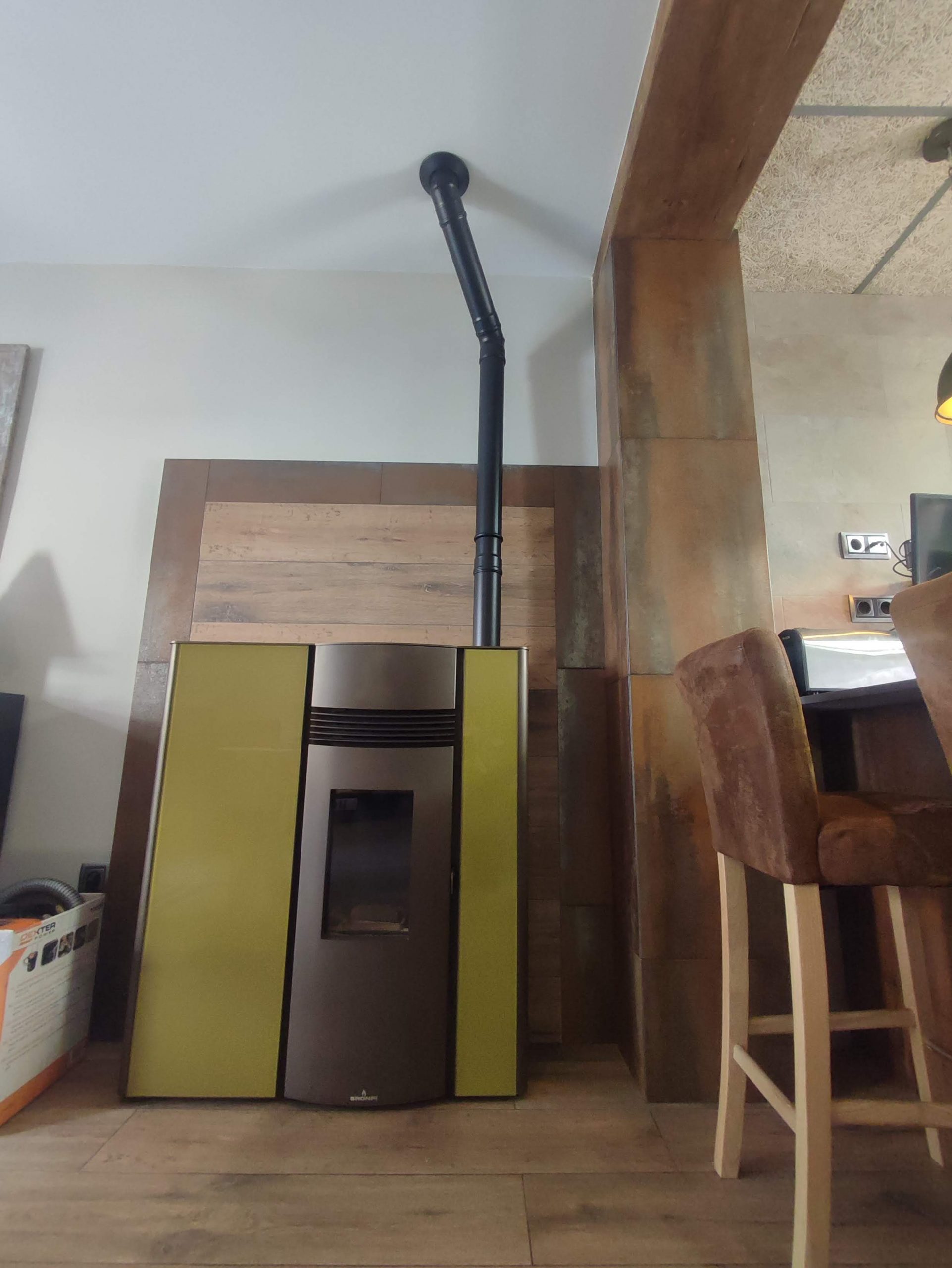 CASA ADOSADA CON AMPLIO LOCAL MAS DOS PLANTAS CON TERRAZAS - Image 21